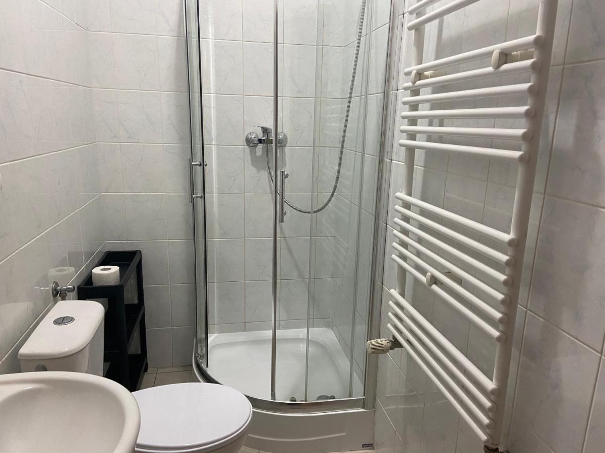 Hotel Zolta Walizka Gosciniec Podrzewie Exteriér fotografie
