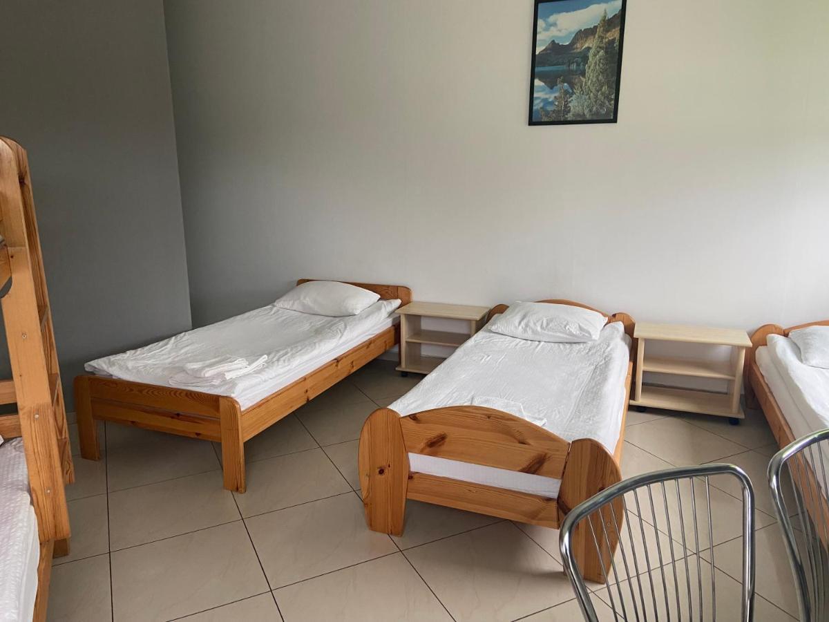 Hotel Zolta Walizka Gosciniec Podrzewie Exteriér fotografie