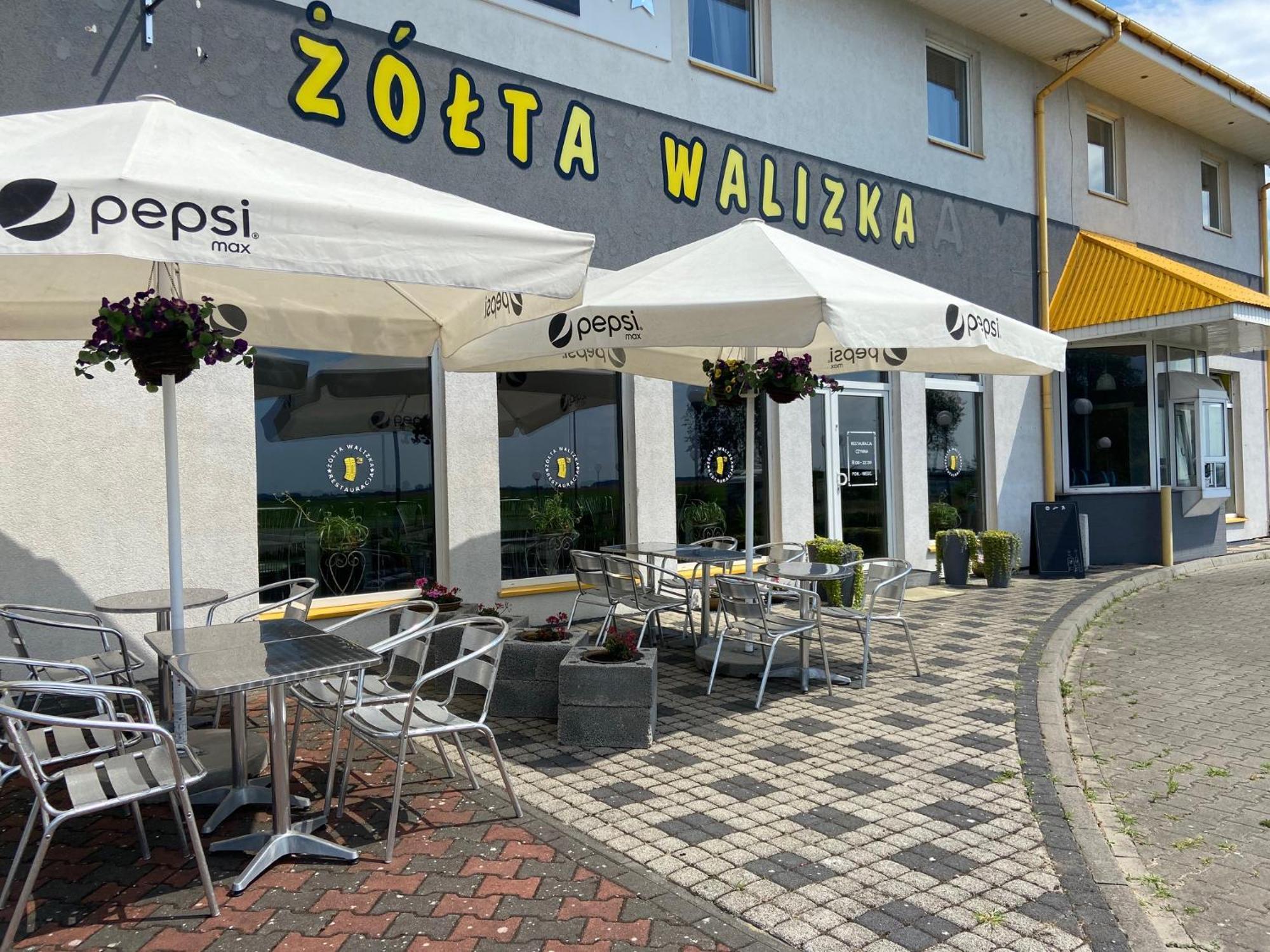 Hotel Zolta Walizka Gosciniec Podrzewie Exteriér fotografie
